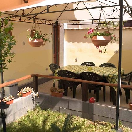 Bed and Breakfast I Colori Del Sole Fiumefreddo di Sicilia Exterior foto