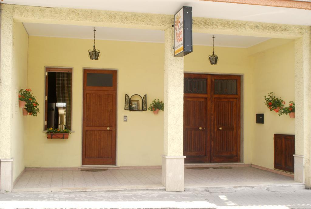 Bed and Breakfast I Colori Del Sole Fiumefreddo di Sicilia Exterior foto
